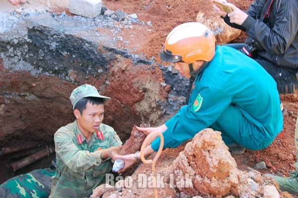 Hưởng ứng Cuộc thi trực tuyến "Nâng cao nhận thức phòng tránh tai nạn bom mìn, vật nổ do chiến tranh để lại ở Việt Nam"