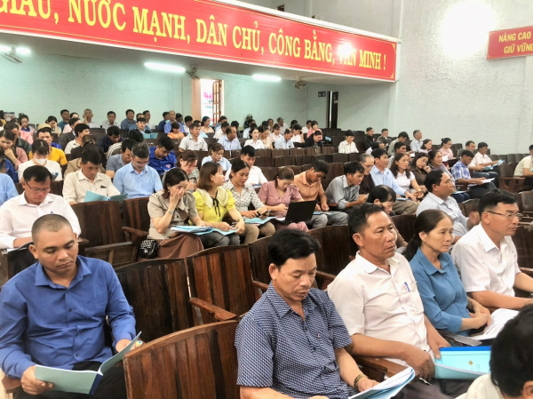 Huyện Ea Kar: Tập huấn nâng cao năng lực chuyển đổi số cho cán bộ, công chức, viên chức cấp xã