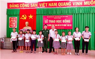 Sóc Trăng: Quan tâm bảo vệ, chăm sóc trẻ em có hoàn cảnh khó khăn khu vực biên giới biển