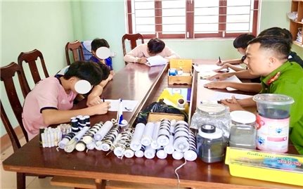 Gia Lai: Cảnh báo tình trạng buôn bán, chế tạo pháo nổ trong học sinh