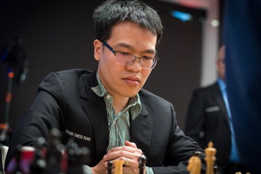 Quang Liêm dẫn đầu ở giải đấu "Vua cờ" Carlsen tham dự