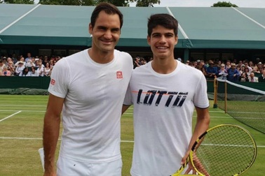 Federer: "Alcaraz chưa thể so sánh với Nadal và Djokovic"