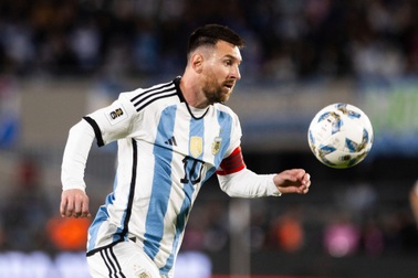 Messi so sánh Argentina với Barcelona dưới thời HLV Pep Guardiola