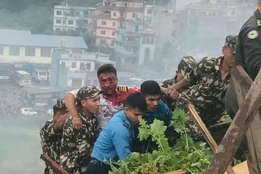 Lý do phi công là người duy nhất sống sót trong vụ rơi máy bay Nepal