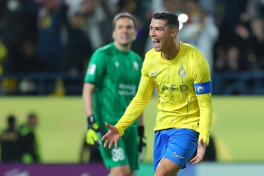 Ronaldo ghi bàn giúp Al Nassr tiến vào tứ kết AFC Champions League