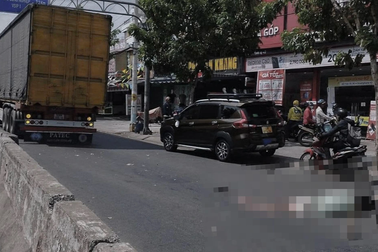 Người đàn ông tử vong sau va chạm với xe đầu kéo container ở TPHCM