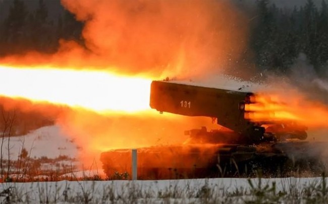 Ukraine dùng HIMARS tiêu diệt thứ vũ khí khủng khiếp của Nga giấu kín trong rừng