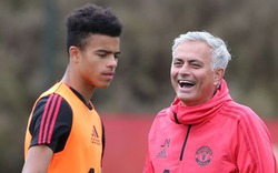 HLV Jose Mourinho giải cứu Mason Greenwood