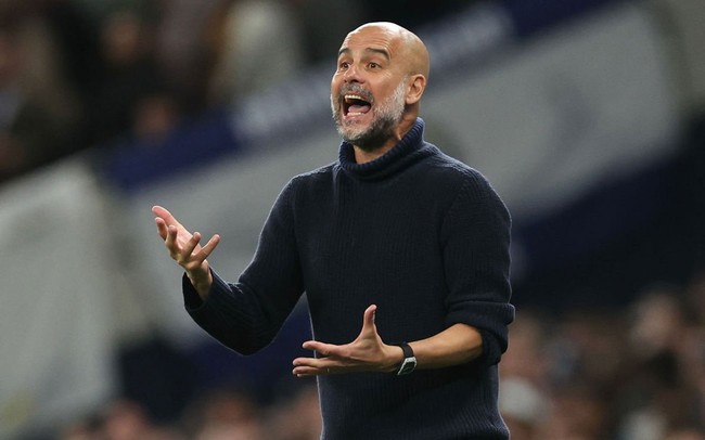 Man City tiến gần chức vô địch, HLV Guardiola vẫn thận trọng