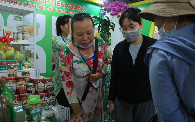 200 gian hàng máy móc nông nghiệp, giống và sản phẩm thủy sản đặc trưng cả nước quy tụ về TP.HCM