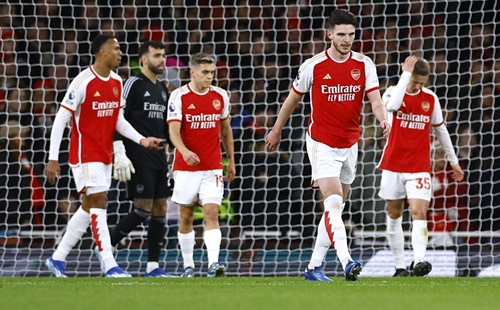 Vòng 19 giải bóng đá Ngoại hạng Anh: Arsenal mất ngôi đầu bảng