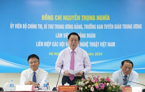 Khơi dậy mạnh mẽ năng lực sáng tạo và khát vọng cống hiến của văn nghệ sĩ