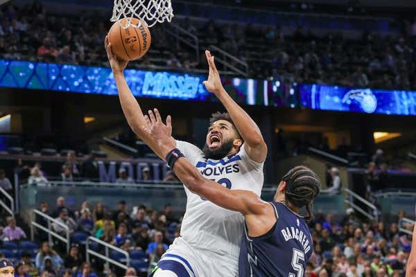 Karl-Anthony Towns, Timberwolves đánh bại Magic