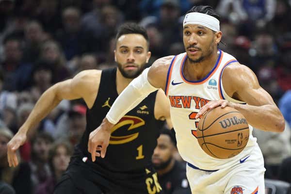 Knicks get win but lose Jalen Brunson to injury