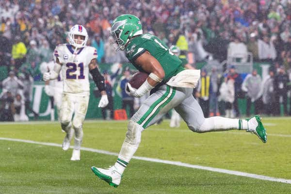 Jalen Hurts (5 TD), Eagles vượt qua Josh Allen, Bills trong OT