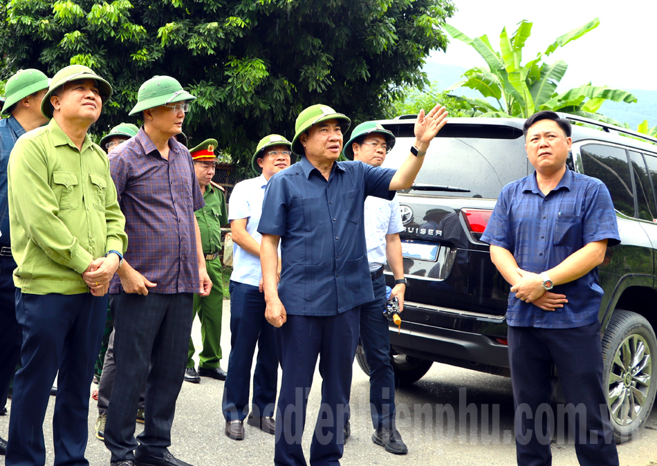 Bí thư Tỉnh ủy Trần Quốc Cường kiểm tra công tác ứng phó ảnh hưởng cơn bão số 3 trên địa bàn huyện Mường Chà