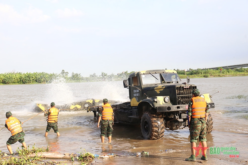 Bứt phá nhờ đoàn kết cán - binh