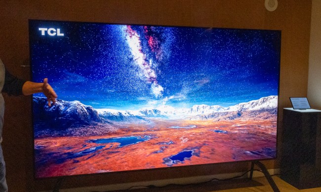 QM89 115 inch khổng lồ của TCL là TV mini-LED 4K lớn nhất thế giới