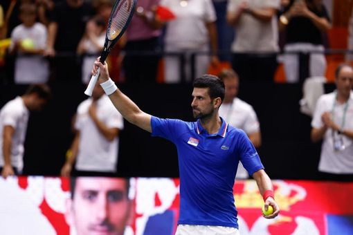 Ngày thi đấu thứ 3 Davis Cup Finals 2023: Djokovic nối dài mạch trận bất bại, Murray chật vật