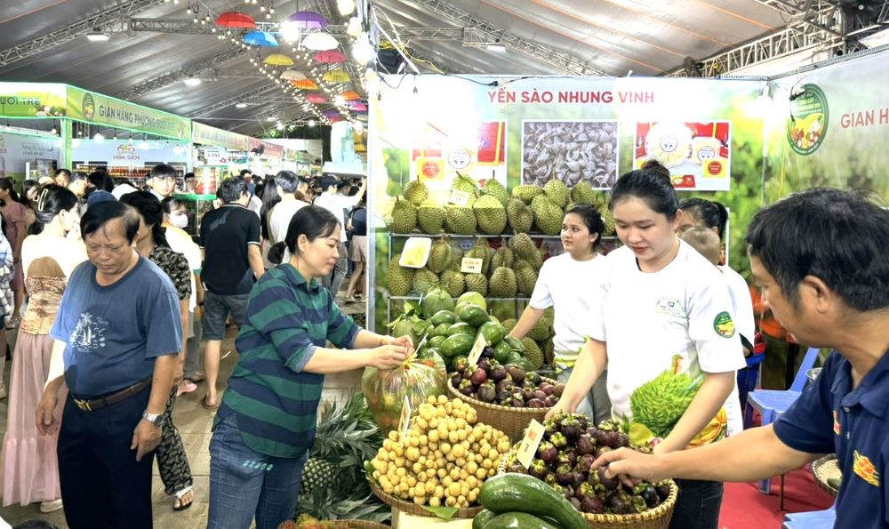 Hơn 70 ngàn lượt khách du lịch đến Long Khánh trong dịp Lễ hội Trái cây