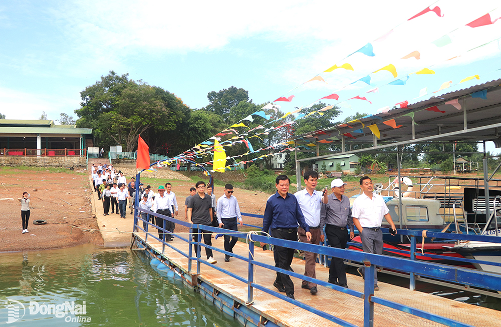 Chung tay quảng bá du lịch địa phương