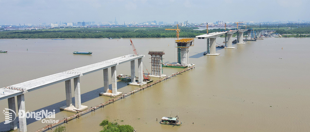 Đẩy nhanh tiến độ các dự án hạ tầng trọng điểm