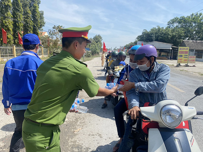 Phát huy hiệu quả các mô hình dân vận khéo trong lực lượng Công an Đất Sen hồng