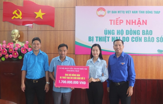 Tiếp nhận ủng hộ đồng bào bị thiệt hại do bão số 3 số tiền hơn 1,8 tỷ đồng