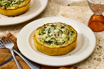 Spinach & Artichoke Spaghetti Squash Hang ổ giống như ăn món Dip yêu thích của bạn cho bữa tối