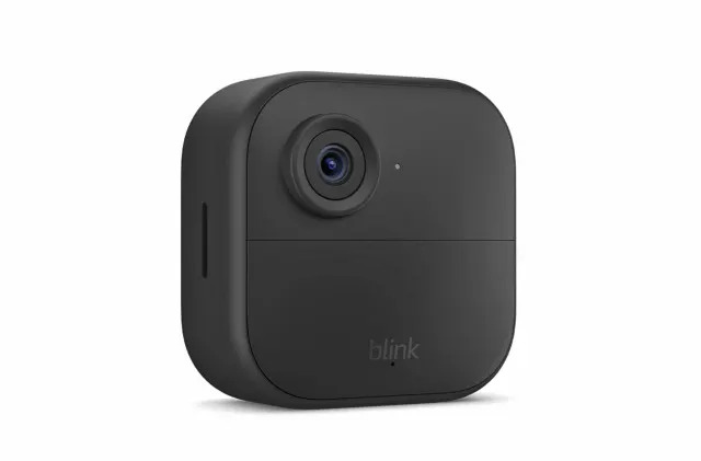 Amazon giảm tới 53% gói camera an ninh Blink Outdoor 4