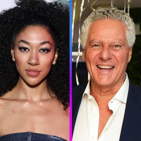 Aoki Lee Simmons, 21 tuổi, hôn 65 tuổi Remarateur Vittorio Assaf giữa tin đồn hẹn hò