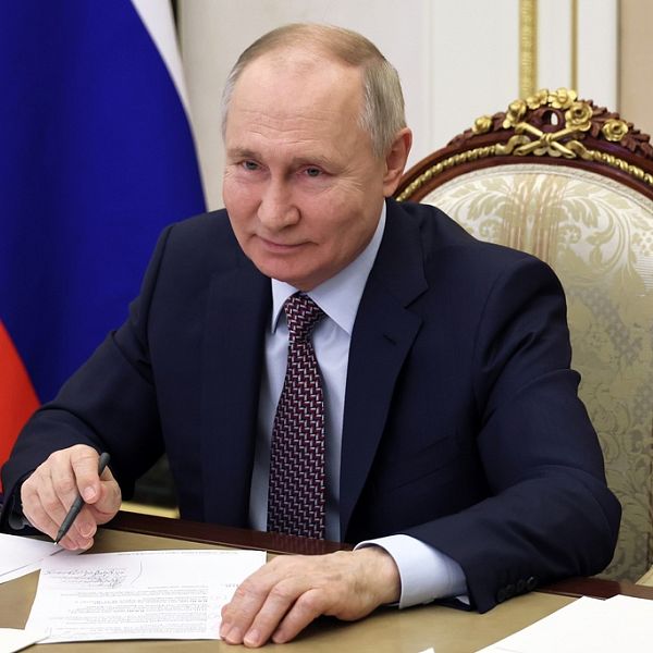 Nga phê chuẩn ứng cử viên tranh cử Tổng thống Putin trong cuộc bầu cử tháng 3