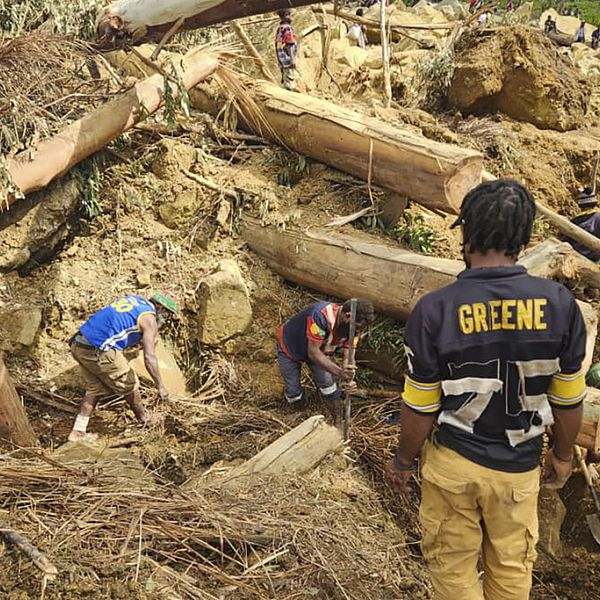 Hơn 2.000 người bị chôn vùi ở Papua New Guinea