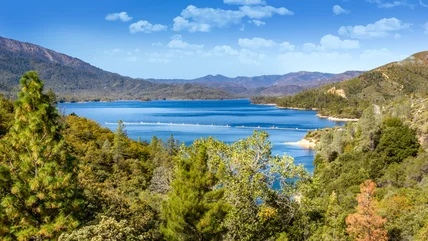 This Crystal-Clear Lake In California Is A Paradise With The Best Camping Spots