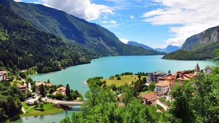 Many Travelers Don't Even Know About The Lake Best Known As Italy's Most Beautiful