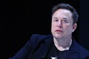 Elon Musk nói với EU thủ lĩnh 'nghĩa đen f*** khuôn mặt của riêng bạn trong runt thái quá