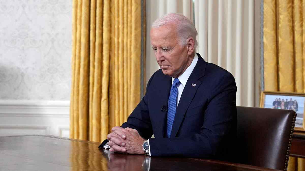 Điều đầu tiên: Biden ‘ truyền đuốc cho Harris, tiếp nhiên liệu cho những cuộc tấn công từ Thump