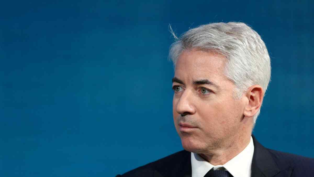 Ackman đột ngột rút lại IPO của quỹ quảng trường Pershing U