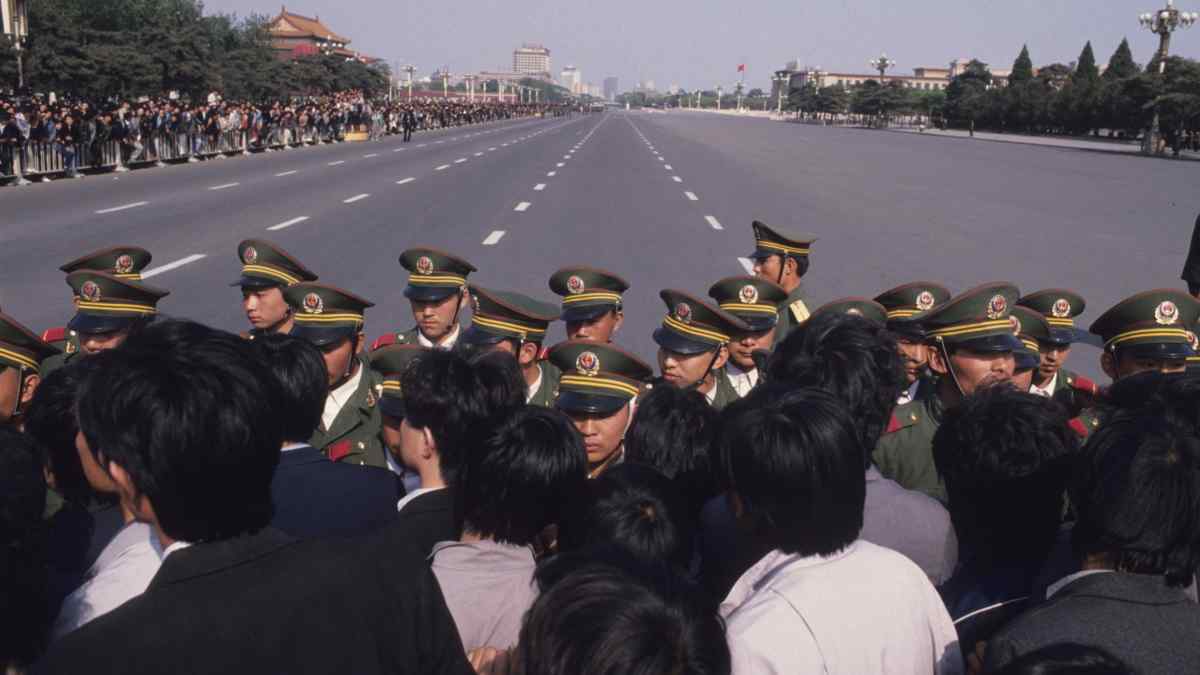 Tiananmen Quảng trường của Lai Văn — Sống lại cuộc thảm sát