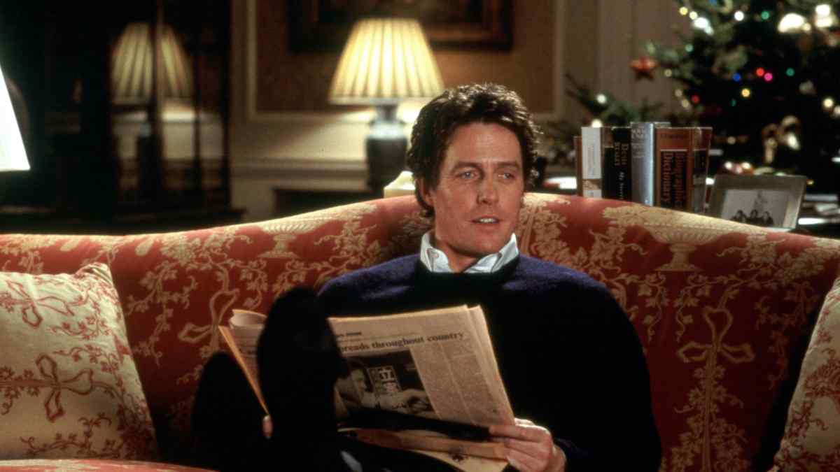 Quên ông già Noel đi, Hugh Grant mới là gương mặt của Giáng sinh