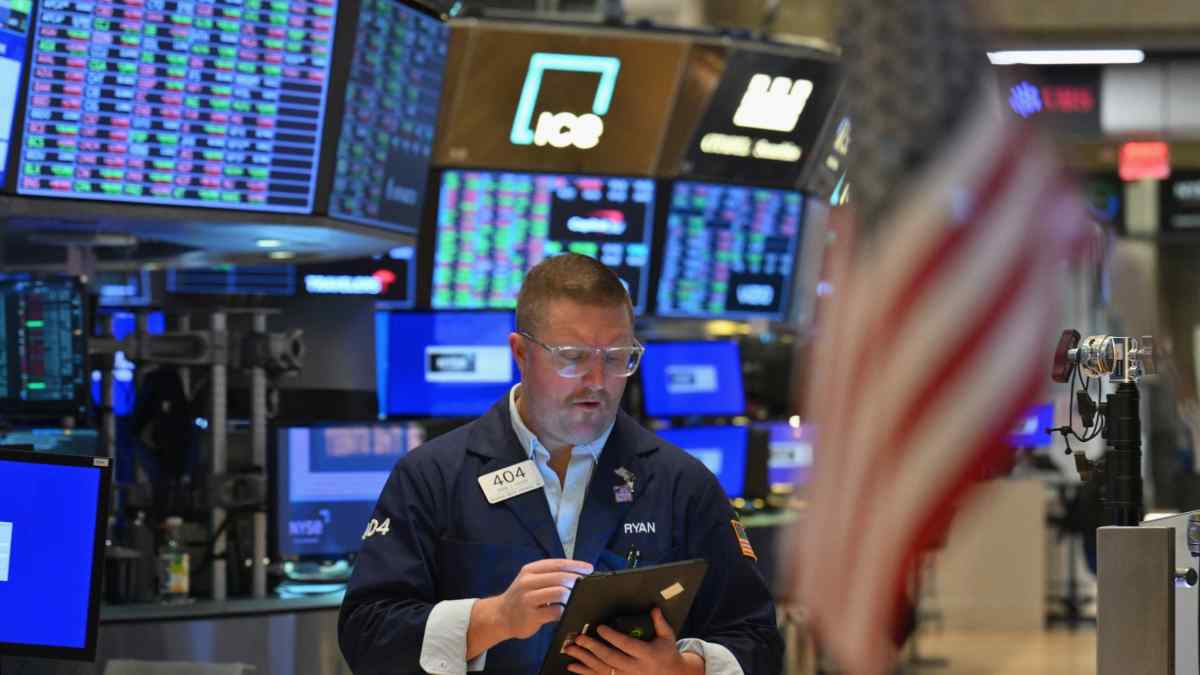 US equity funds draw record inflow as investors bet on soft landing