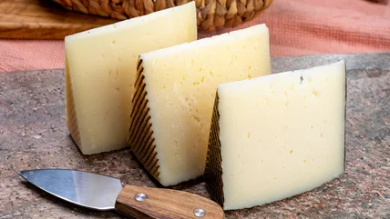 Phô mai lberico khác với pho mát Manchego