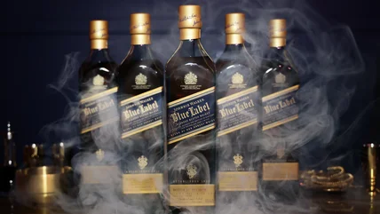 Lý do Johnnie Walker Blue đắt đến thế