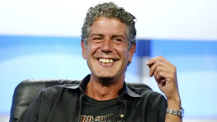 Pizza yêu thích của Anthony Bourdain là nhạc cổ điển của New York