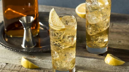 Ginger Ale Vs Club Soda: Loại nào tạo nên loại Whisky Highball ngon hơn?