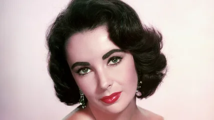 Thức ăn yêu thích của Elizabeth Taylor là nhạc cổ điển toàn nước Mỹ