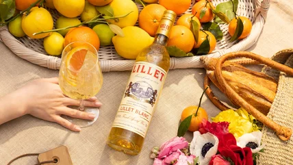 Lillet Blanc là gì và làm thế nào để hòa trộn nó với nhau?