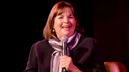 Rập sách Ina Garten luôn giữ trong đông cứng của cô