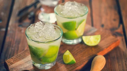 Sự khác biệt nhỏ giữa Caipirinha Và Caipiroska chitails