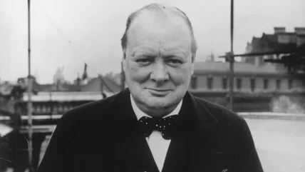 Booze Winston Churchill thường uống với bữa trưa